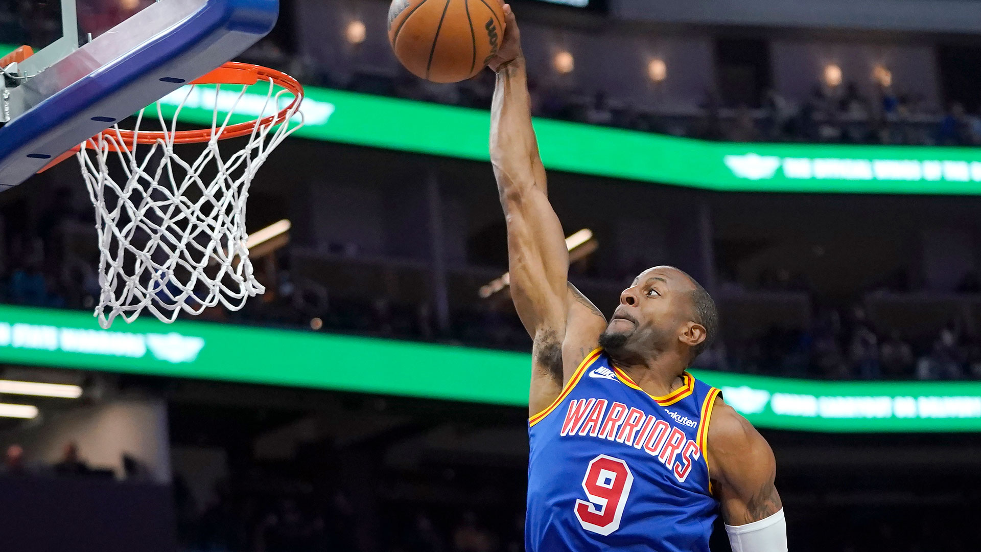 Golden State Warriors forward Andre Iguodala (9) dunks against the Chicago Bulls during the second half of an NBA basketball game in San Francisco, Friday, Nov. 12, 2021.