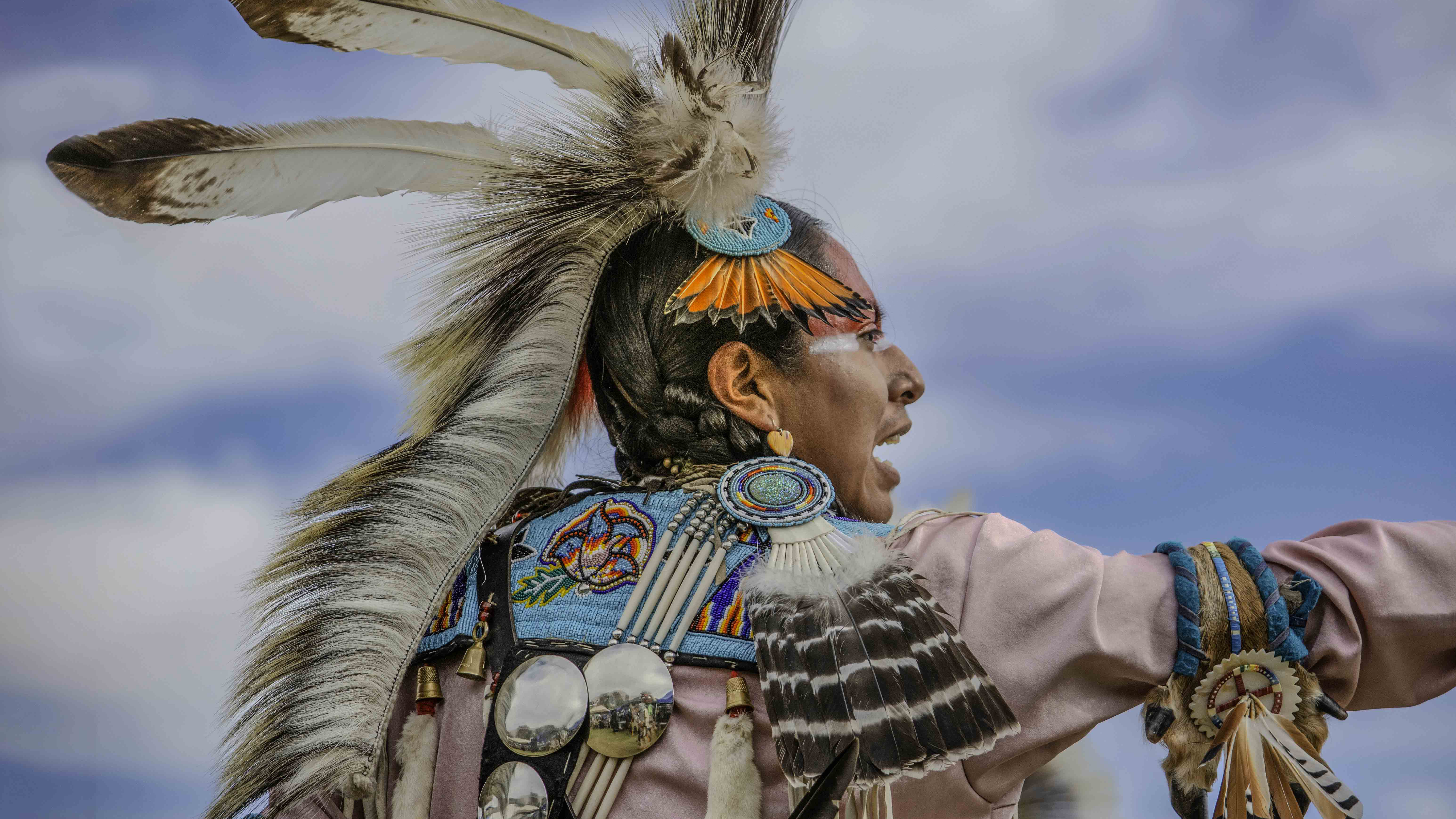 powwow dancer series hero