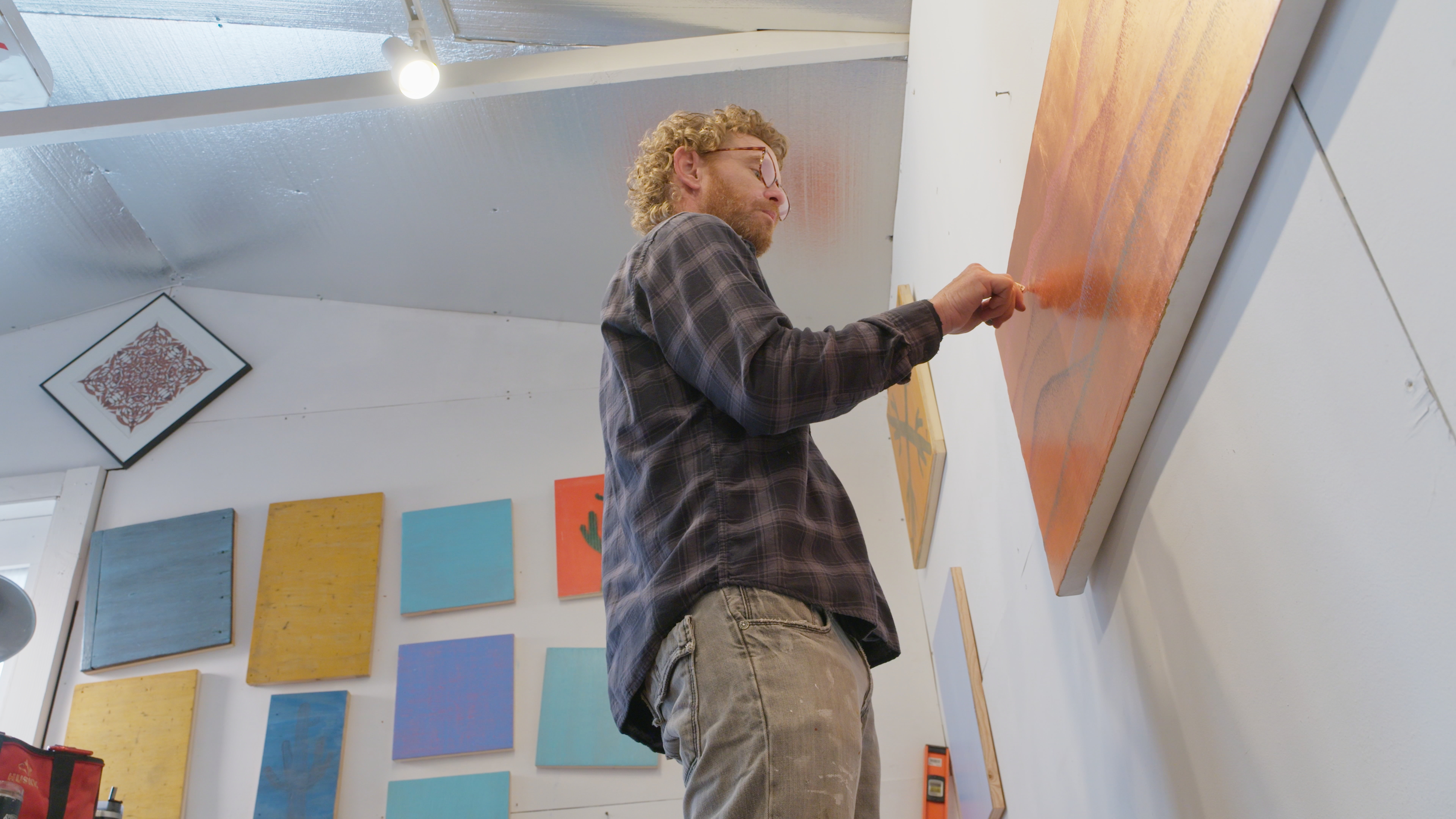 Artist Kenneth Ober in Bisbee, AZ
