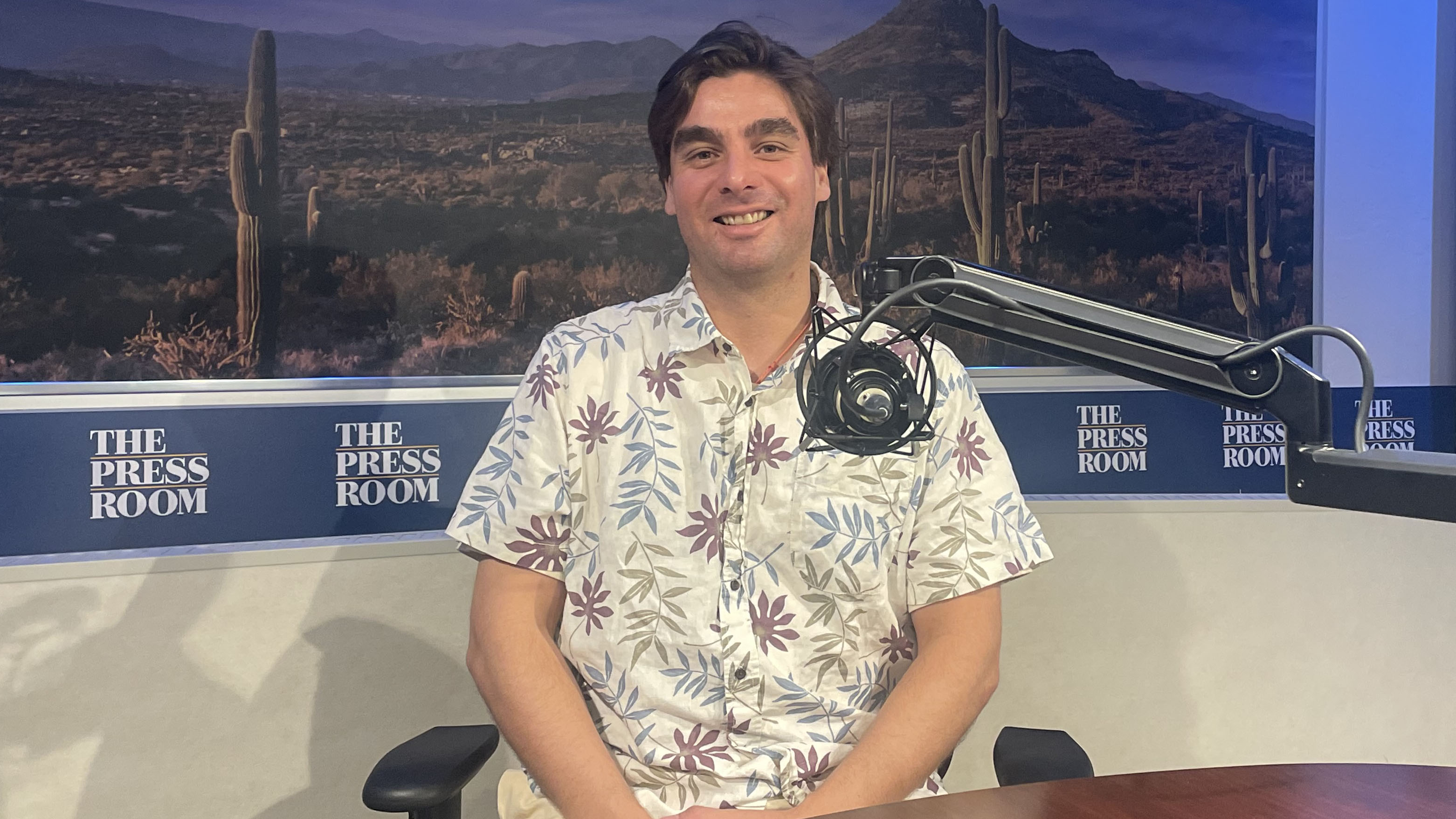 Alan Ruiz Radio Studio hero