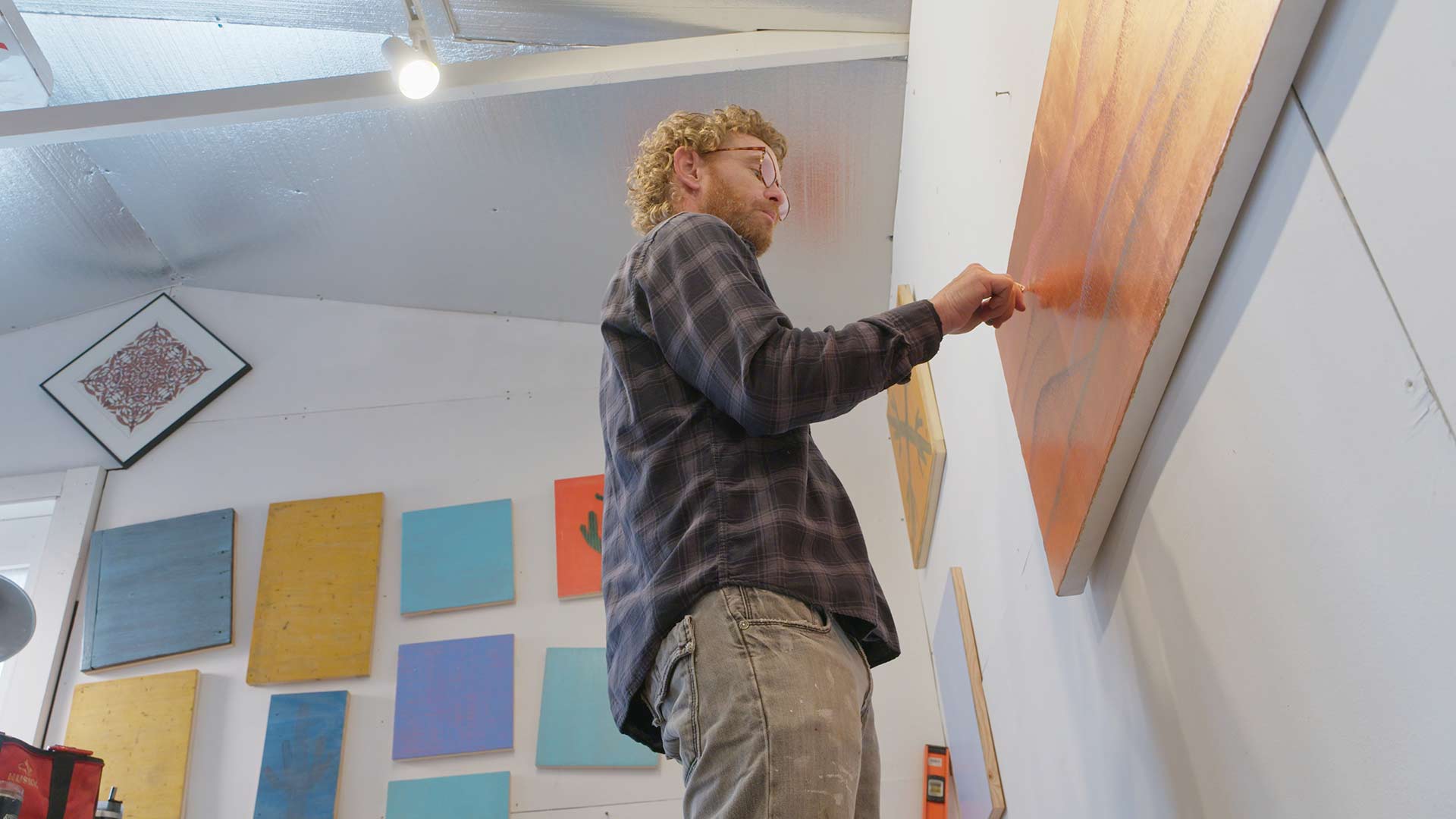 Artist Kenneth Ober in Bisbee, AZ