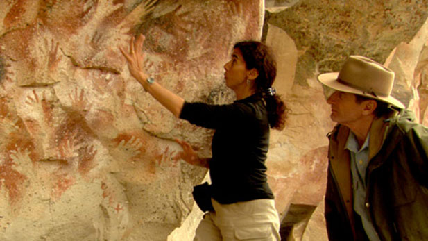 Host David Yetman and Argentine archaeologist Maria Jose Figuerero
